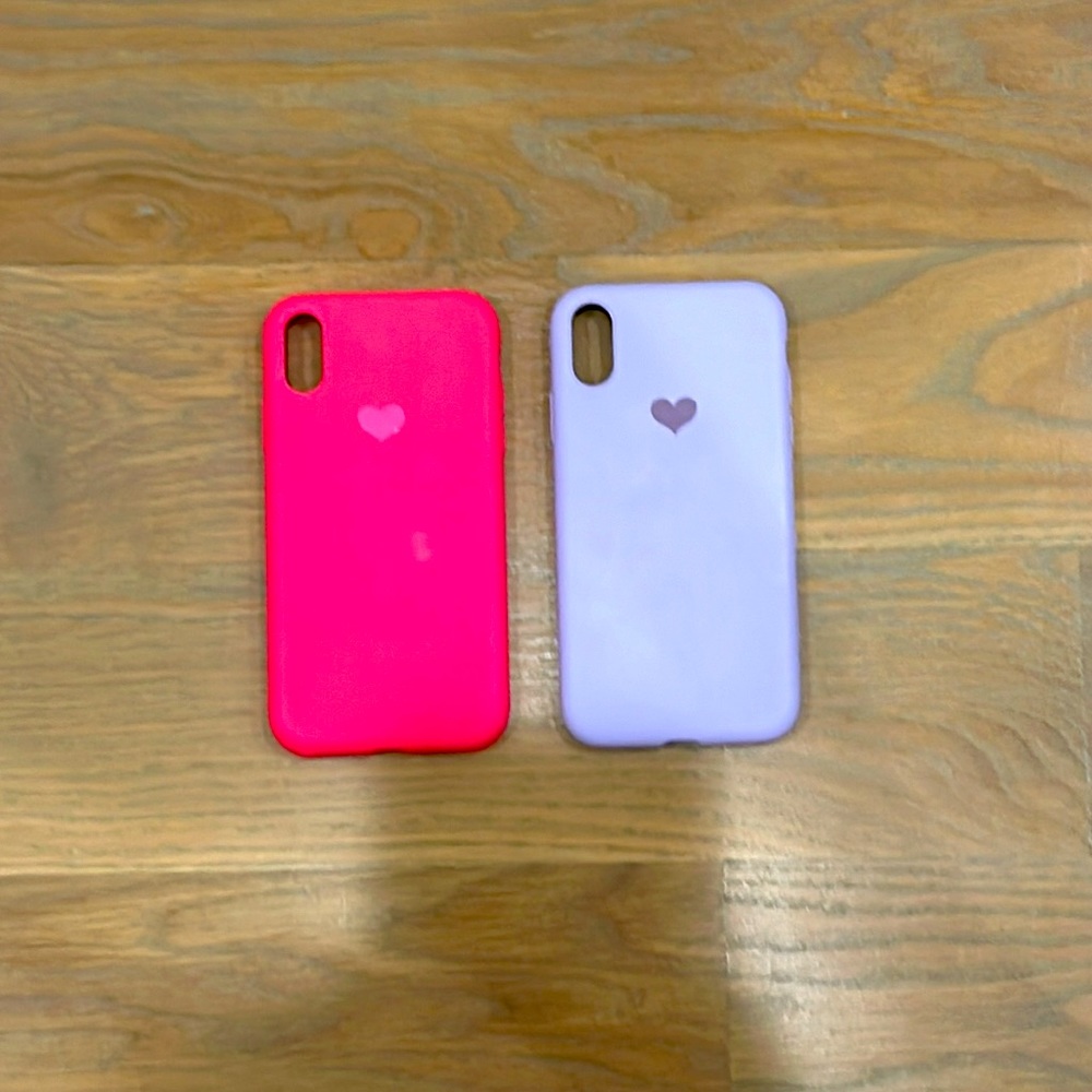 2 iPhone XR cases
